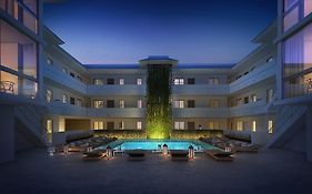 Beach Haus Key Biscayne Contemporary Apartments