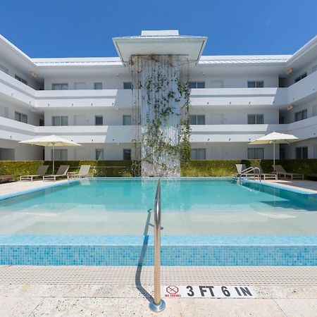 Beach Haus Key Biscayne Contemporary Apartments Exterior photo