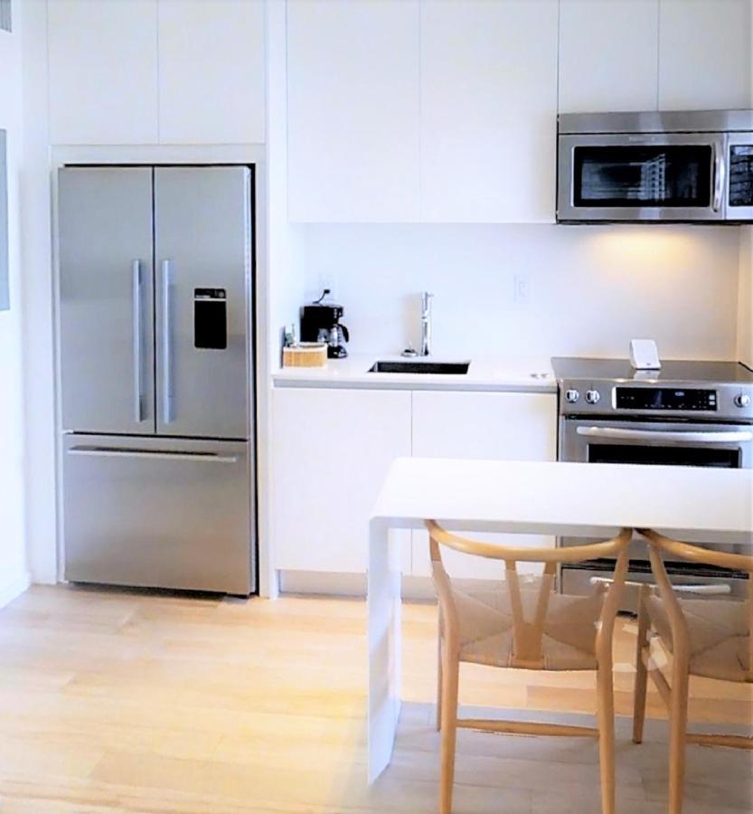 Beach Haus Key Biscayne Contemporary Apartments Exterior photo