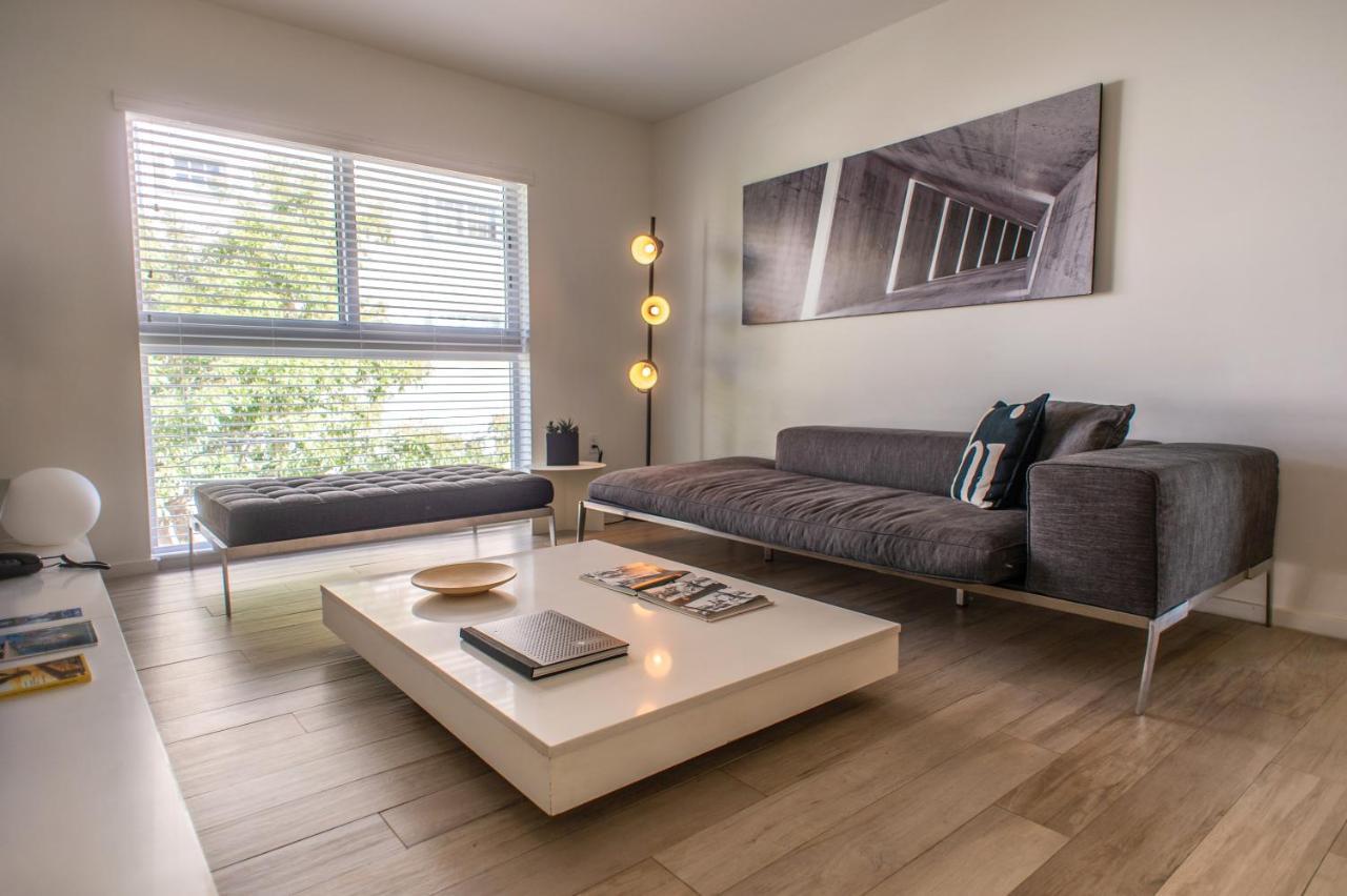 Beach Haus Key Biscayne Contemporary Apartments Exterior photo
