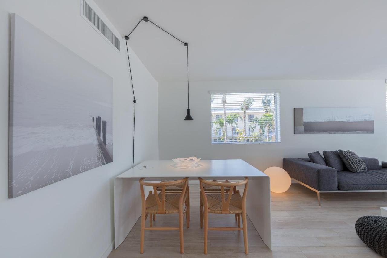 Beach Haus Key Biscayne Contemporary Apartments Exterior photo