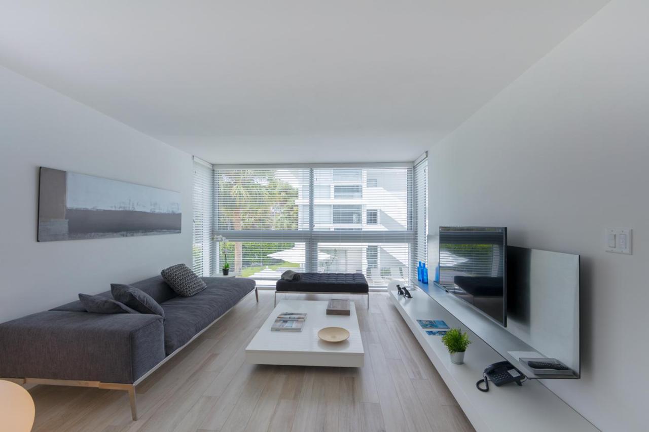 Beach Haus Key Biscayne Contemporary Apartments Exterior photo