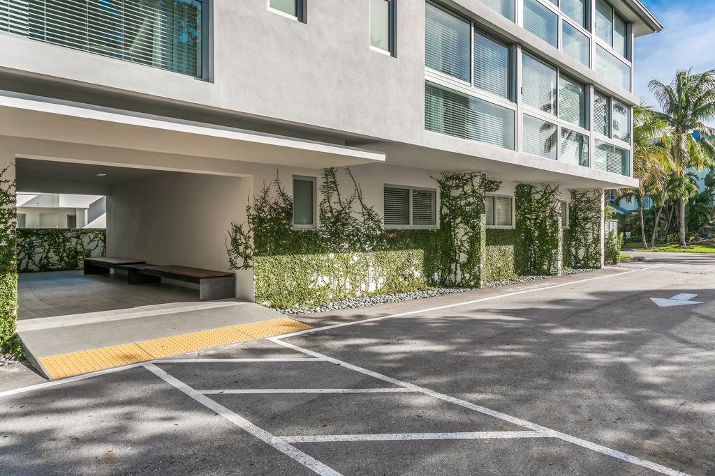 Beach Haus Key Biscayne Contemporary Apartments Exterior photo