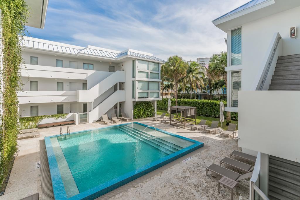 Beach Haus Key Biscayne Contemporary Apartments Exterior photo
