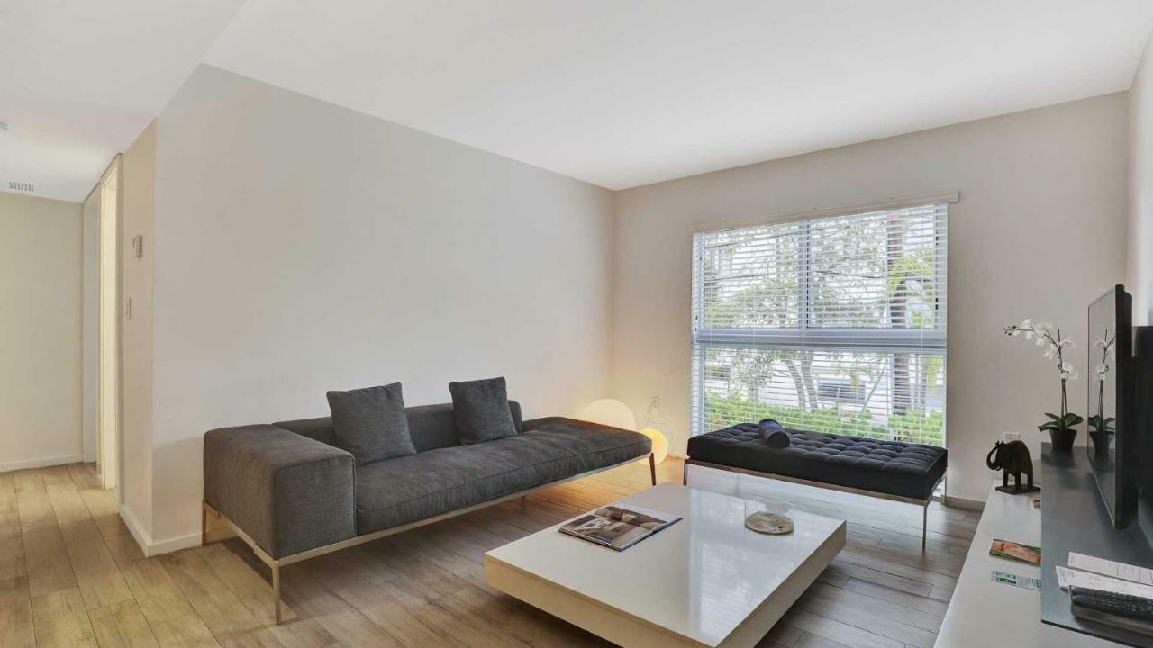 Beach Haus Key Biscayne Contemporary Apartments Exterior photo